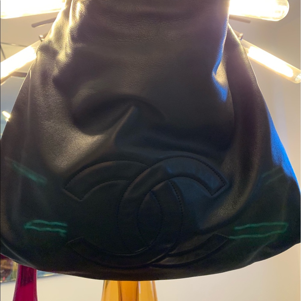 CHANEL Hobo Leather Purse - Picture 2 of 6